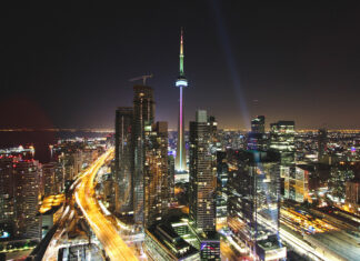 Canadian e-commerce is booming