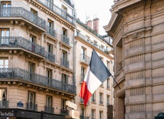 Shopify to make cross-border business easier