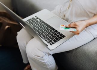 Top 10 Countries for E-Commerce