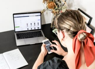 Shopify Releases 2023 Commerce Trends