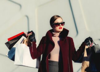 Younger Shoppers Visit Malls, Older Consumers Buy Online during Holidays