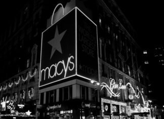 Macy’s Forecasts Lower Annual Sales, will Close 150 Stores