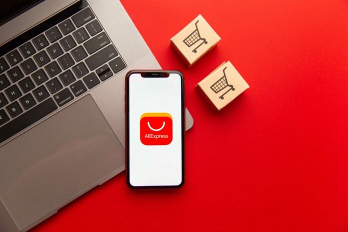 Working With Dropshipping Suppliers: A How-To Guide